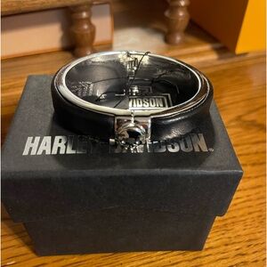 HDWBR10232 Harley Davidson Women’s Bracelet, Absolute Willie G. Skull, Black